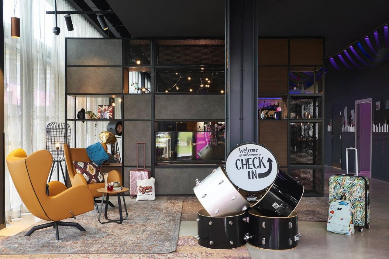 Moxy Birmingham Nec Hotel Bickenhill Exterior foto